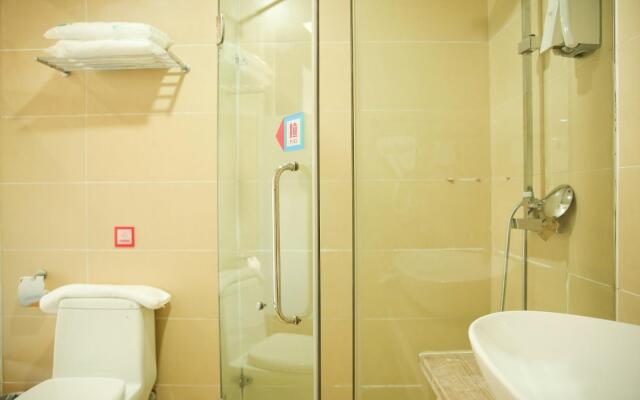 PAI Hotels·Puyang Feilong Bus Terminal Shengli Road