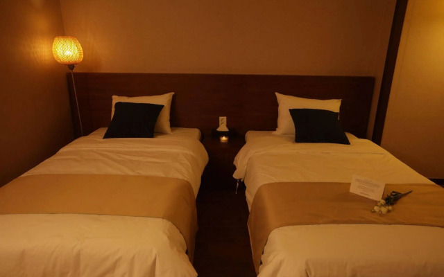 Yihua Hotel