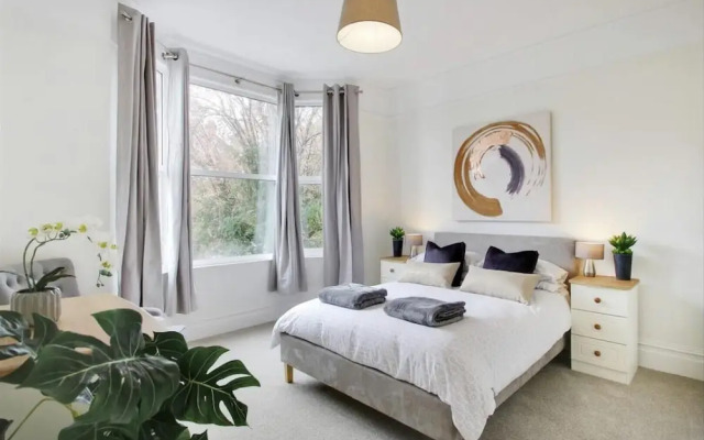 Stunning 2-bed Apartment in Tunbridge Wells
