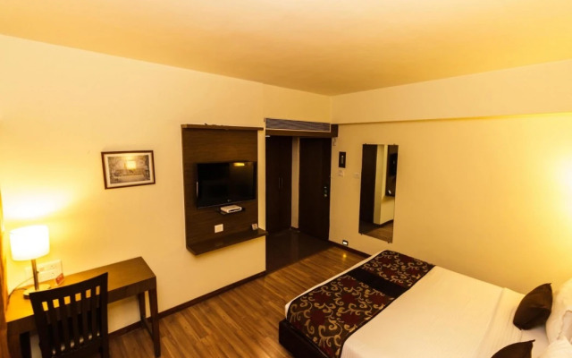 OYO Premium Vastrapur Lake