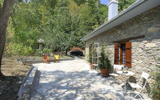 Pileas & Thetis Villa