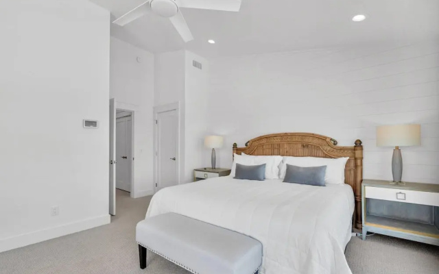 Blue Mountain Beach Villas 5A