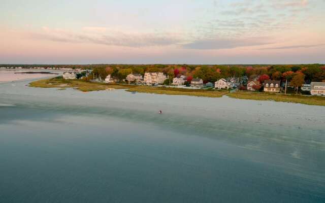 The Tides Beach Club