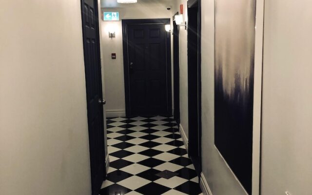 Studio in Ville-marie, Montréal, With Furnished Garden and Wifi