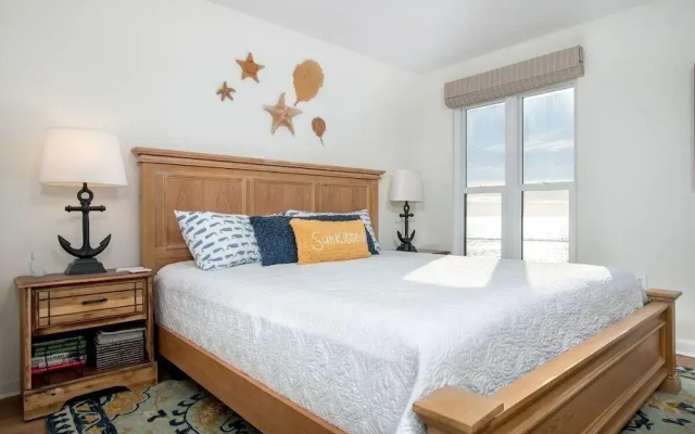 Summer Winds 231-b 3 Bedroom Condo by RedAwning