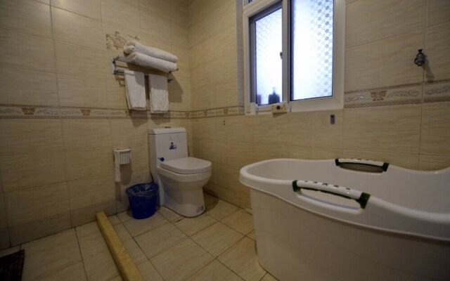 Wuzhen Pomegrante Garden Hotel