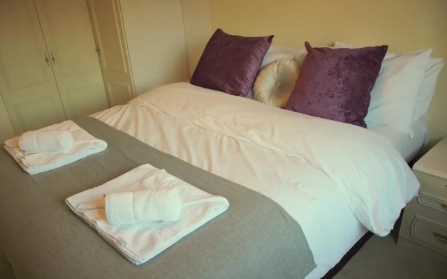 Peymans Apple Tree House Serviced Apartment