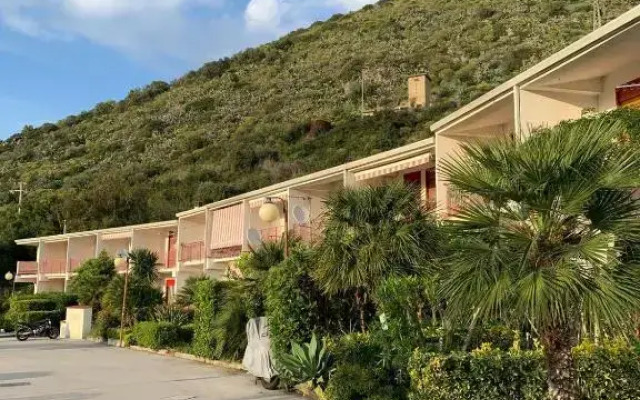 B&B Xenia