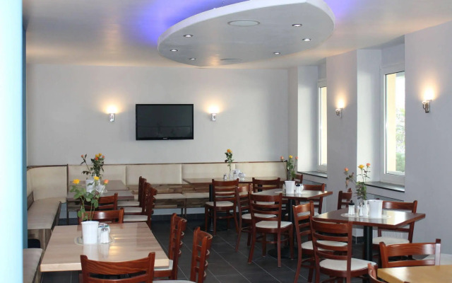 City Lounge Hotel