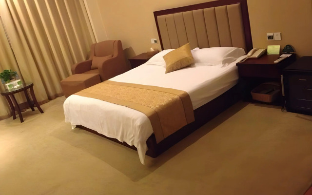 GreenTree Inn Yancheng Station Hotel