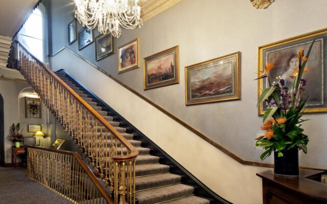 Gem Strathmore Hotel