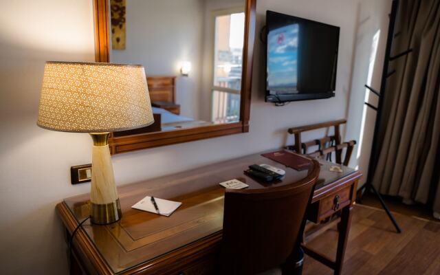Royal Marshal Hotel
