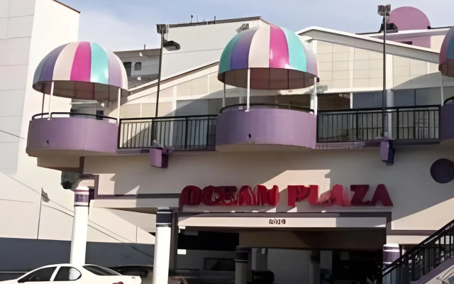 Ocean Plaza Motel