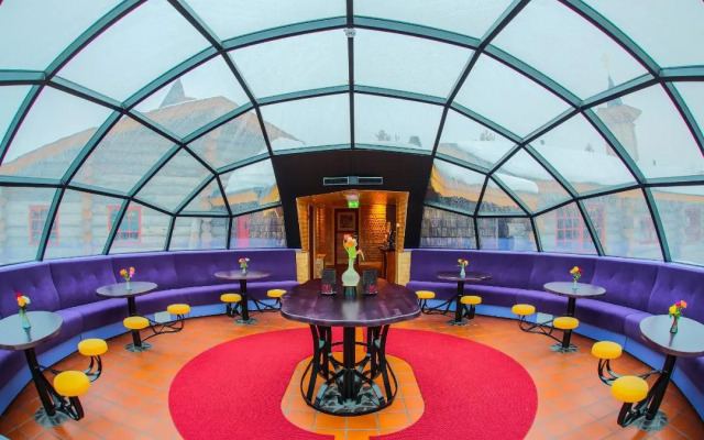 Kakslauttanen Arctic Resort