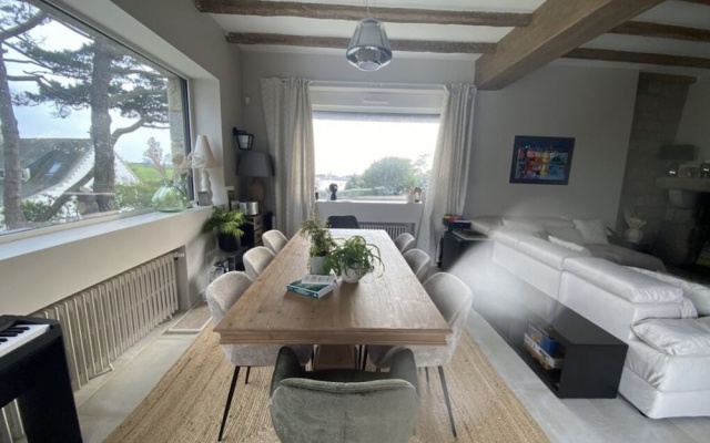 Character House With SPA and sea View