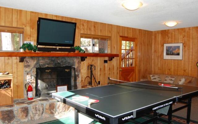 RedAwning Cabin #10B Eagles Nest