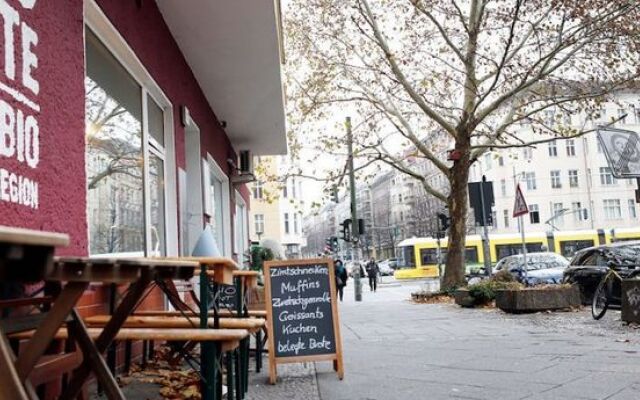 RockChair Apartment Greifswalder Straße