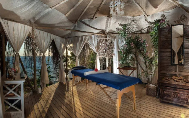 Perdue Hotel Adults Only