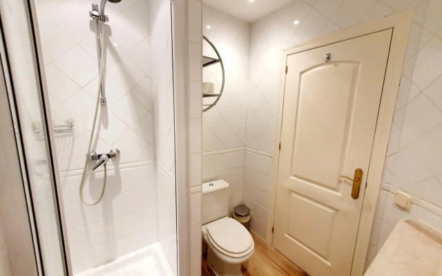 Lomas de Cabopino House