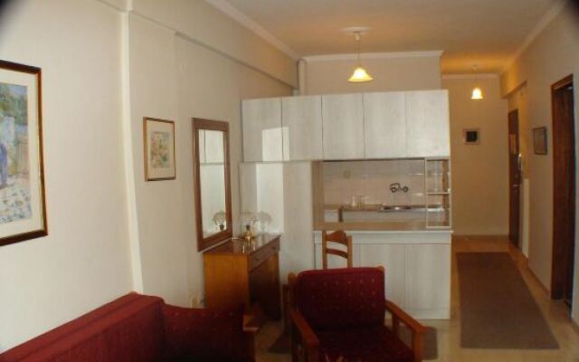 Idiston  Rooms & Suites