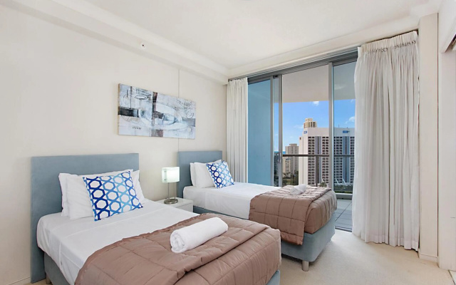 GCHR Chevron Renaissance – Guest Rooms – Gold Coast