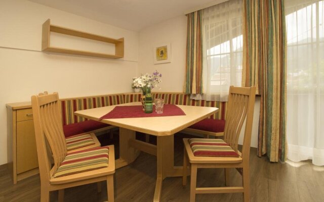 Jagdhof Holiday Apartments