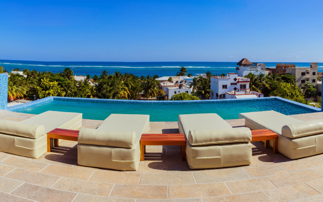 We Hotel Puerto Morelos