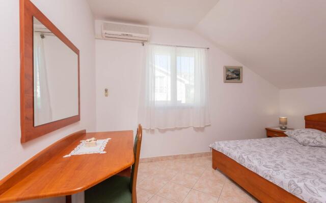 Ora  - Apartments with Pool - A11(4+2)