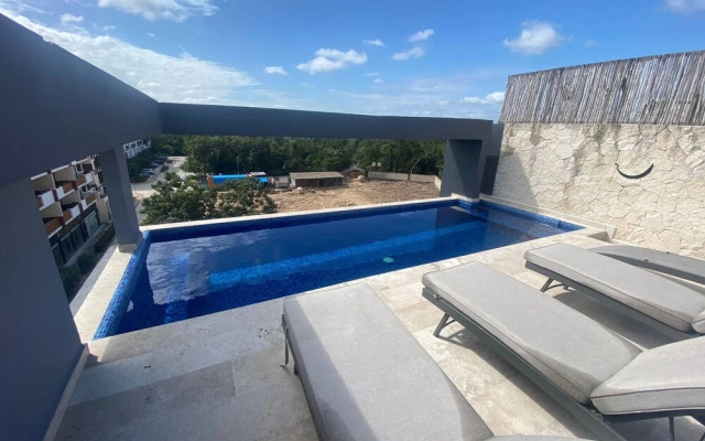 ¡bello Zen PH 2 Terraces for 4 People!