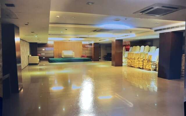 Hotel Grand Himayat