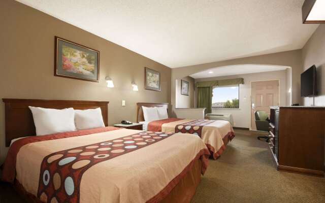 Super 8 by Wyndham Baton Rouge/I-12