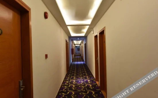 Hongyang Business Hotel