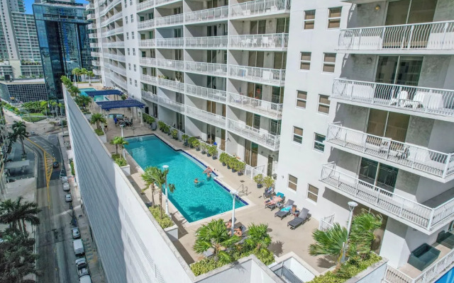Zeus Sanctuary in Brickell Miami