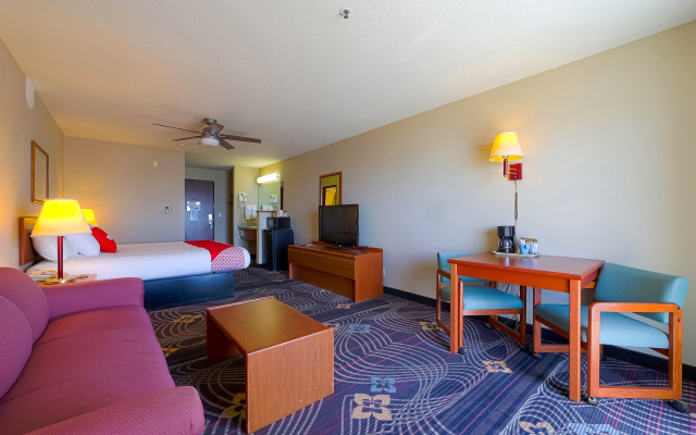 Siletz Bay Beachfront Hotel by OYO Lincoln City