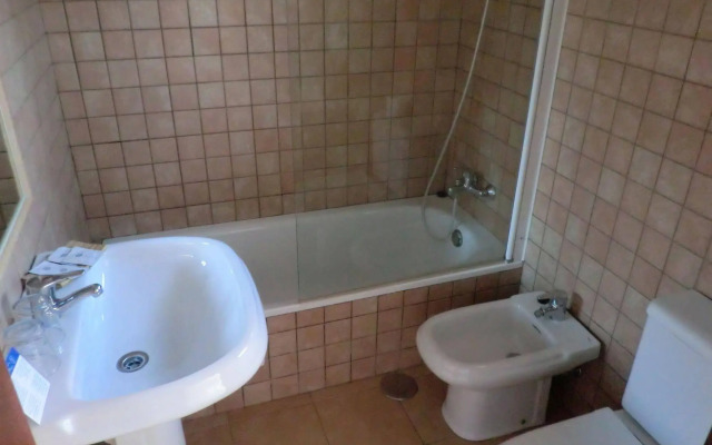 Hostal Alhaja Playa