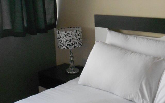 Parallel House Serviced Apartments Slough Windsor