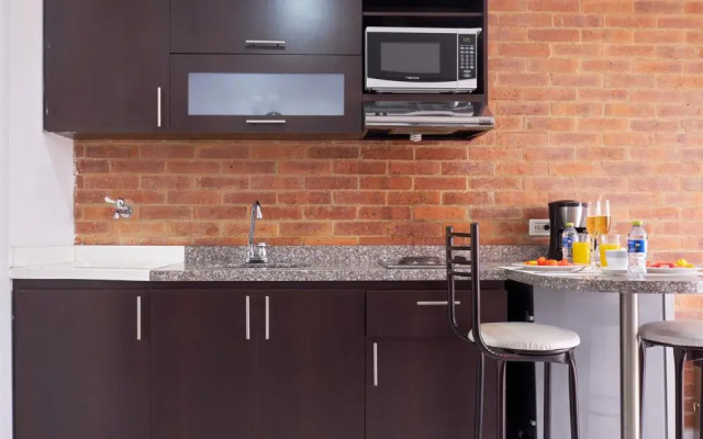 ICON 48 Luxury Apartasuites