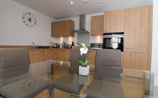 Brand New, Luxury Flat for 6 Near Arthur's Seat