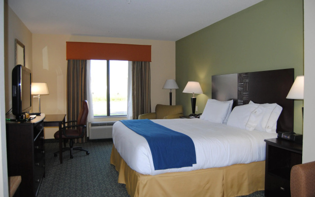 Holiday Inn Express & Suites Covington by IHG