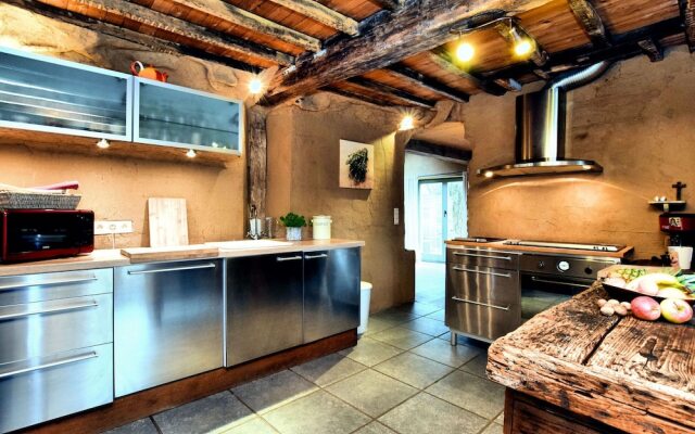 Elegant Farmhouse in Durbuy with Sauna
