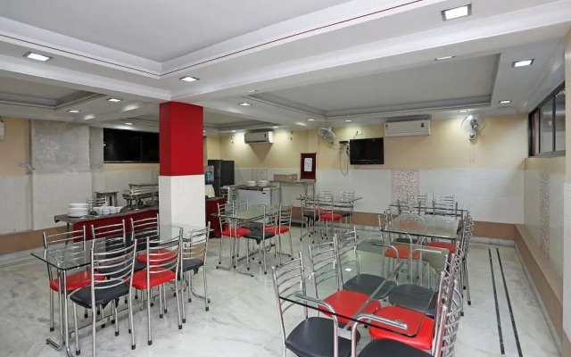 Hotel Arya International