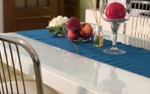 Il Gatto sulla Luna, ai piedi delle Langhe