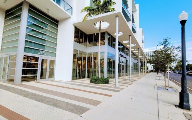 Design District Bay View Cielo Stays