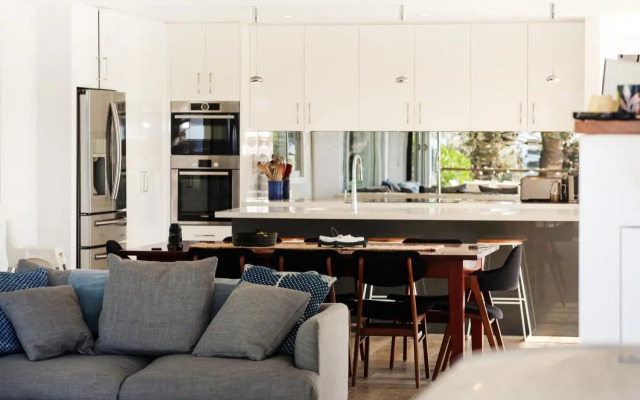 Surfspray I Pet Friendly I Absolute Beachfront