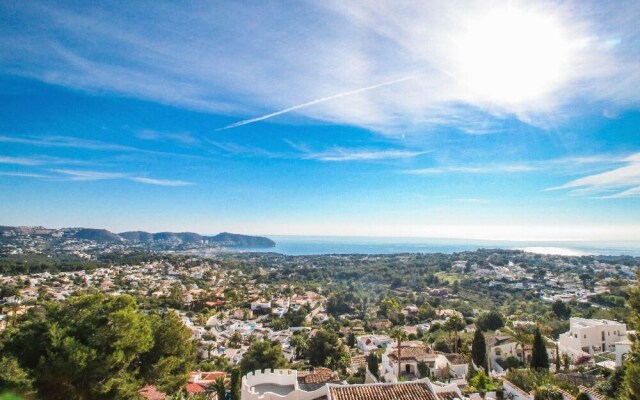 Mimo - sea view villa with private pool in Moraira-Teulada