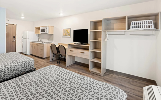 Woodspring Suites Billings