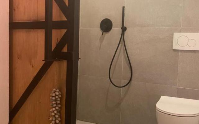 Luxury room for up to 8 people!