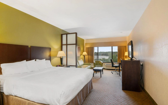 Antioch Hotel & Suites