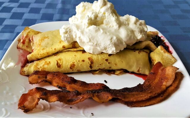 Holidae House Bed & Breakfast