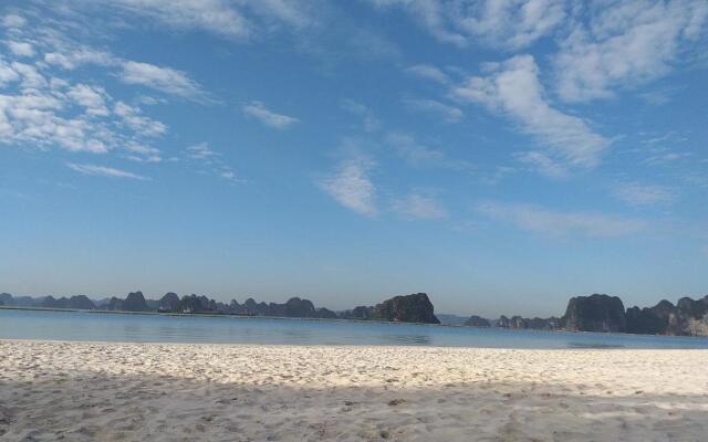 Ha Long Lily Homestay